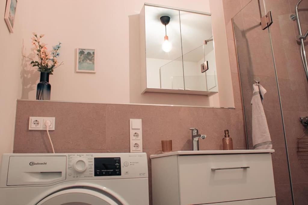 Modern 2 R-Apartment/Netflix/Fitness/Billiard Dresden Ngoại thất bức ảnh