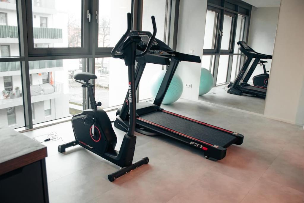 Modern 2 R-Apartment/Netflix/Fitness/Billiard Dresden Ngoại thất bức ảnh